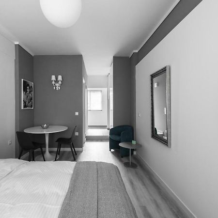M&F Luxury Suites Est. 2019 / F Suite Tesalonika Bagian luar foto