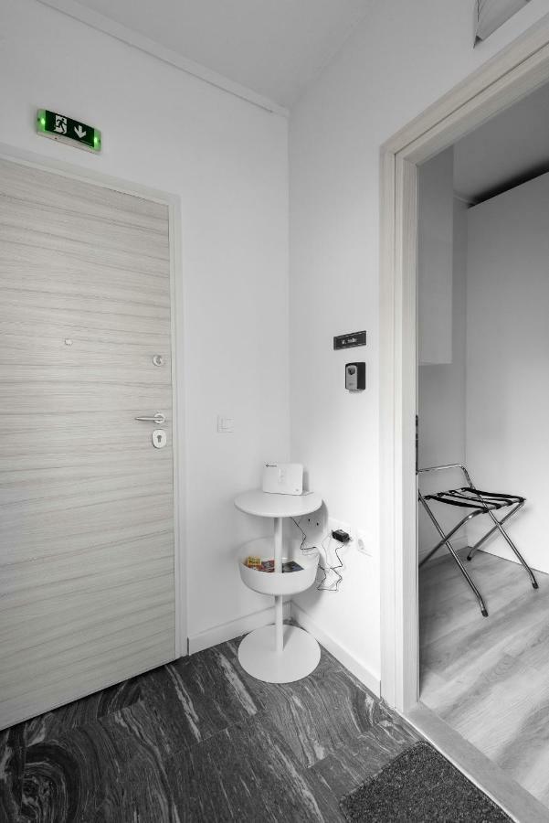 M&F Luxury Suites Est. 2019 / F Suite Tesalonika Bagian luar foto