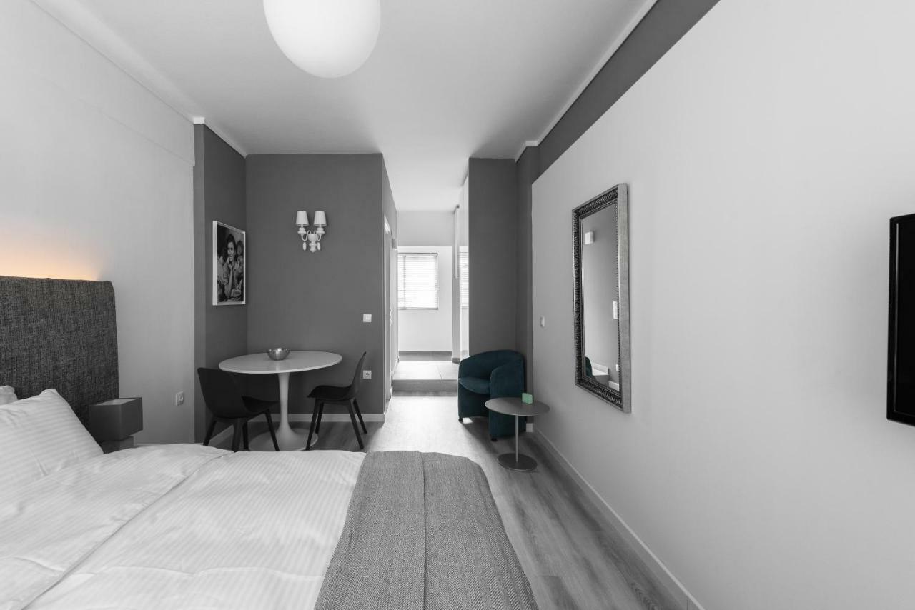M&F Luxury Suites Est. 2019 / F Suite Tesalonika Bagian luar foto
