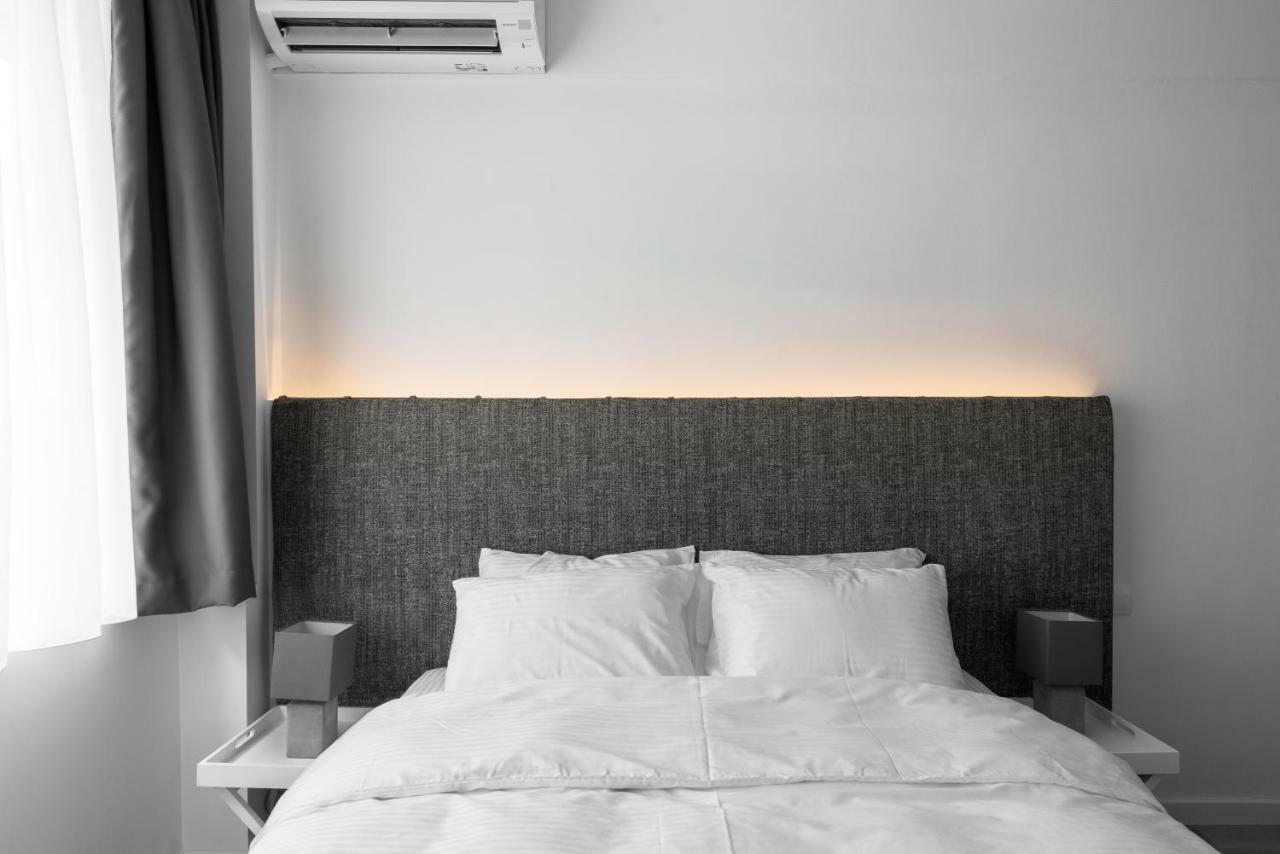 M&F Luxury Suites Est. 2019 / F Suite Tesalonika Bagian luar foto