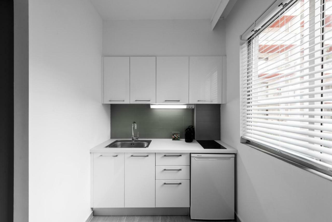 M&F Luxury Suites Est. 2019 / F Suite Tesalonika Bagian luar foto