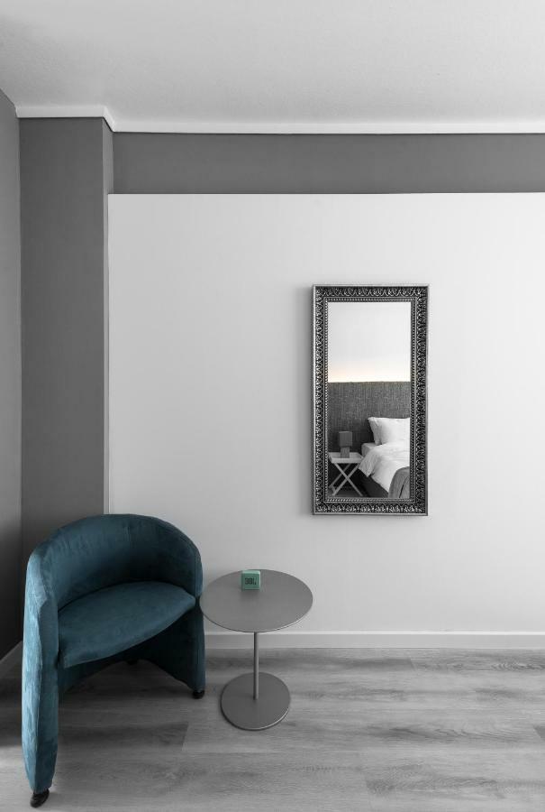 M&F Luxury Suites Est. 2019 / F Suite Tesalonika Bagian luar foto